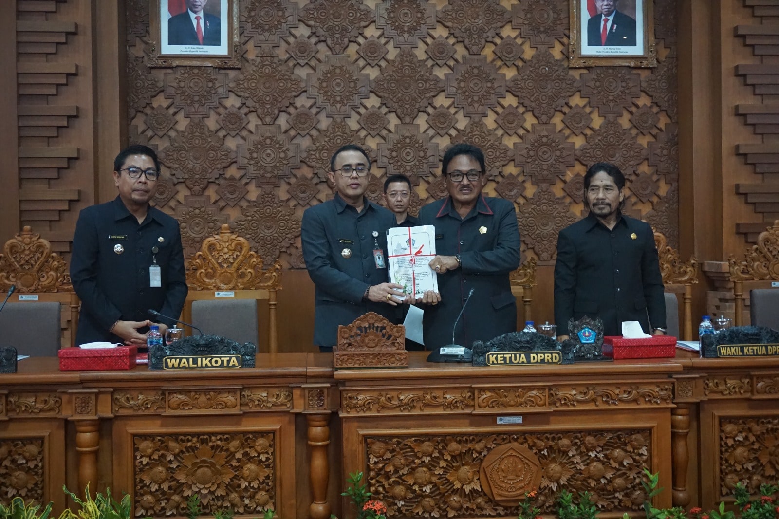  WALIKOTA DENPASAR SAMPAIKAN RANCANGAN PERUBAHAN KUA PPAS APBD TAHUN ANGGARAN 2024 DAN RANCANGAN KUA PPAS TAHUN ANGGARAN 2025 