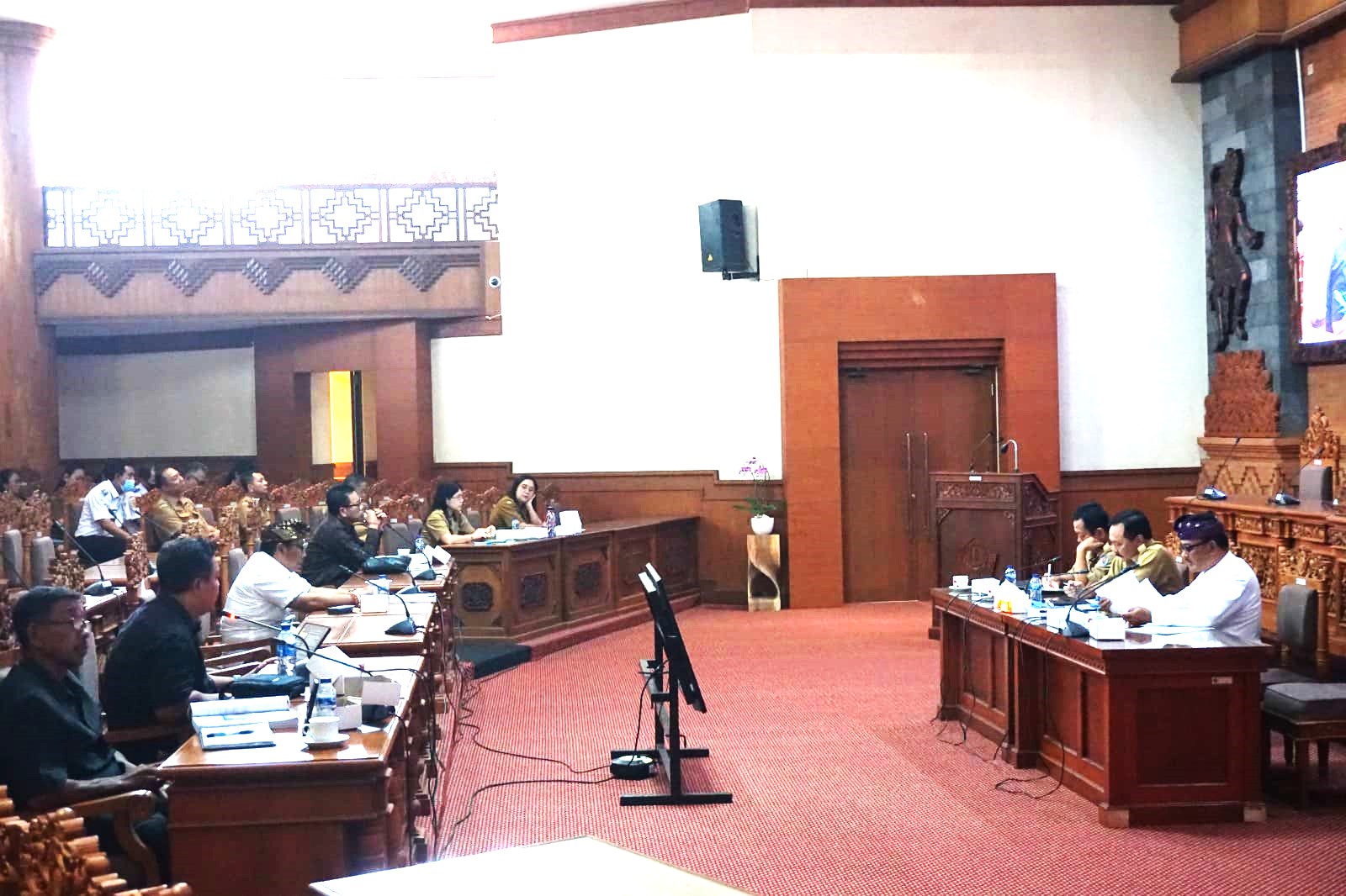 DPRD KOTA DENPASAR BAHAS RANCANGAN AWAL RPJPD KOTA DENPASAR 2025-2045 BERSAMA PEMERINTAH