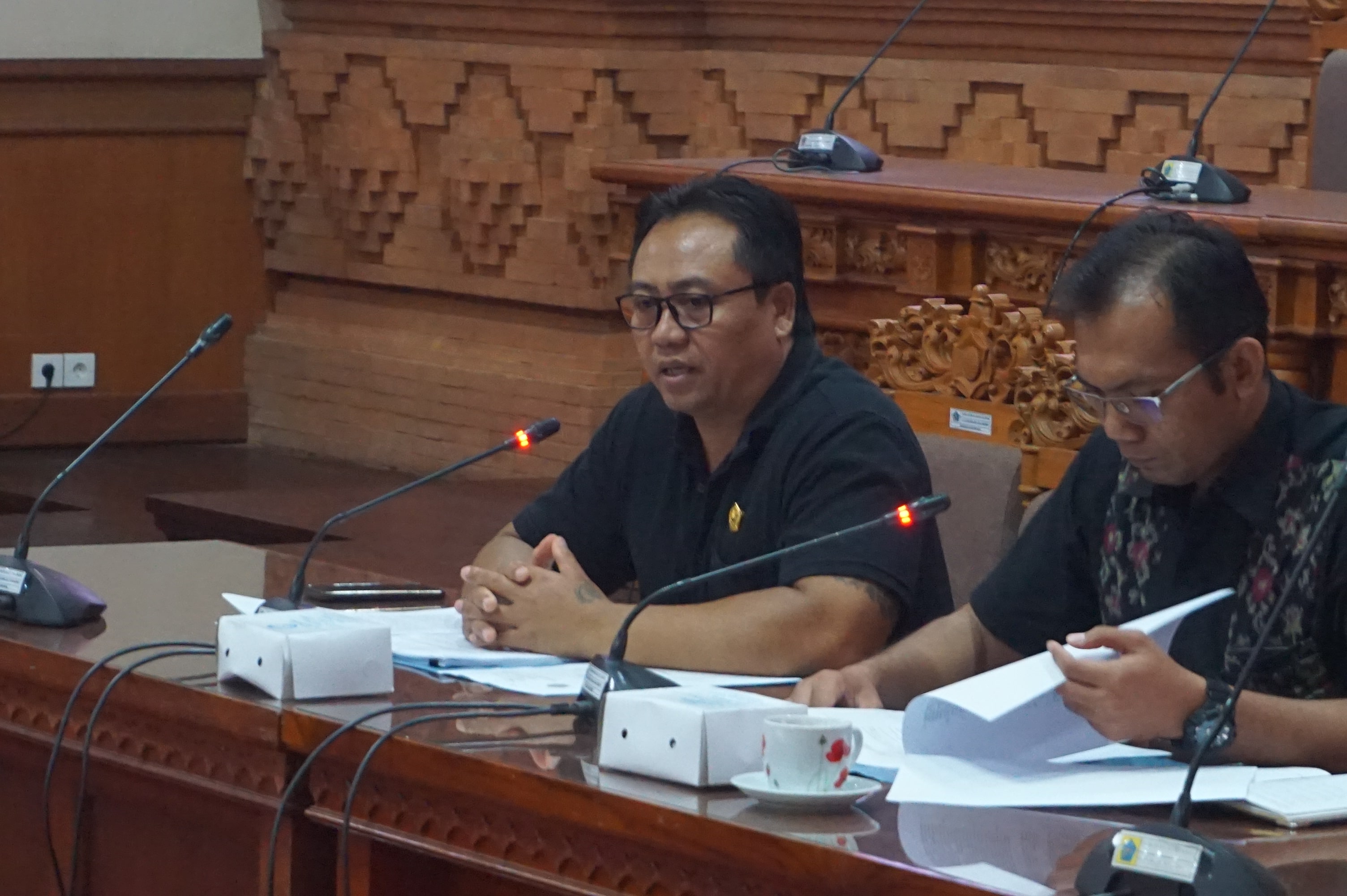 BAPEMPERDA DPRD KOTA DENPASAR SEPAKATI RANPERDA PELESTARIAN OGOH-OGOH UNTUK DISAMPAIKAN DALAM RAPAT PARIPURNA