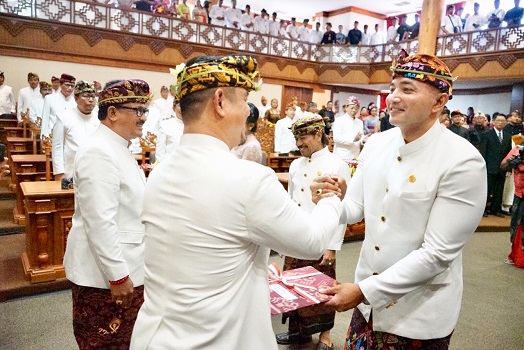 Serah Terima Pimpinan 