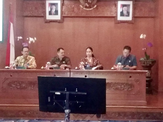 PENYUSUNAN NASKAH AKADEMIK & PENGANGKATAN & PEMBERHENTIAN KEPALA LINGKUNGAN DI KOTA DENPASAR.