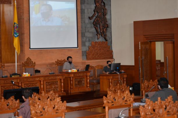 RAPAT INTERNAL PANSUSU VIII DPRD KOTA DENPASAR.