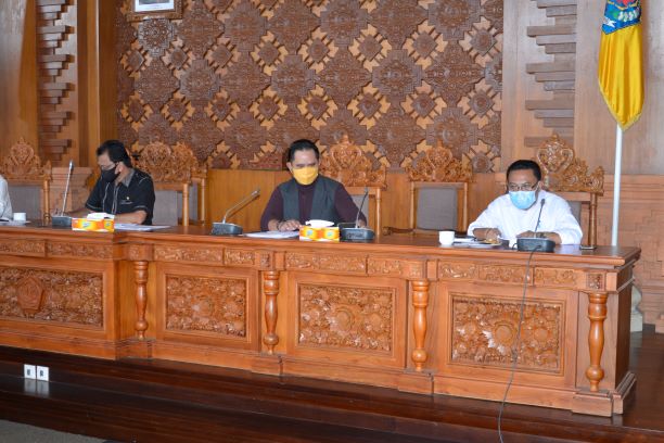 RAPAT KERJA PANSUS VIII DPRD KOTA DENPASAR.