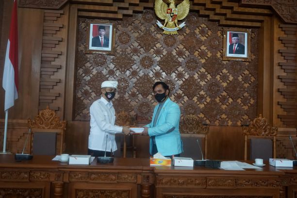 AUDENSI DPRD KOTA DENPASAR DENGAN KPU.