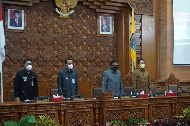 PENUTUPAN RAPAT PARIPURNA DPRD KOTA DENPASAR. RANPERDA KOTA LAYAK ANAK DAN PERUBAHAN APBD 2021 DI SAHKAN MENJADI PERDA.