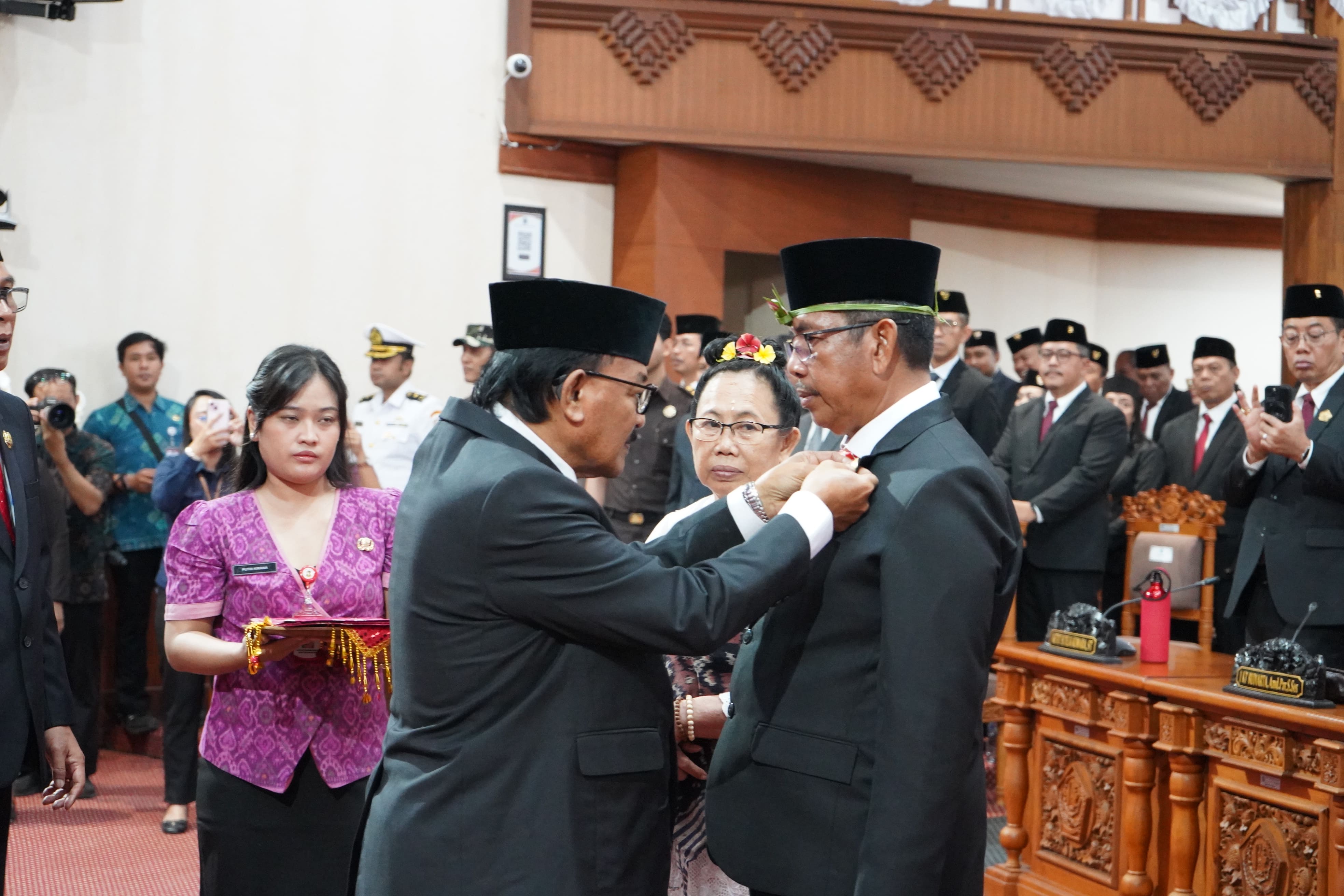 Gambar 2